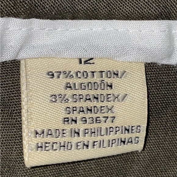St. John's Bay Stretch olive green capris comfy hook zipper closure NEW size 12 - Picture 9 of 14